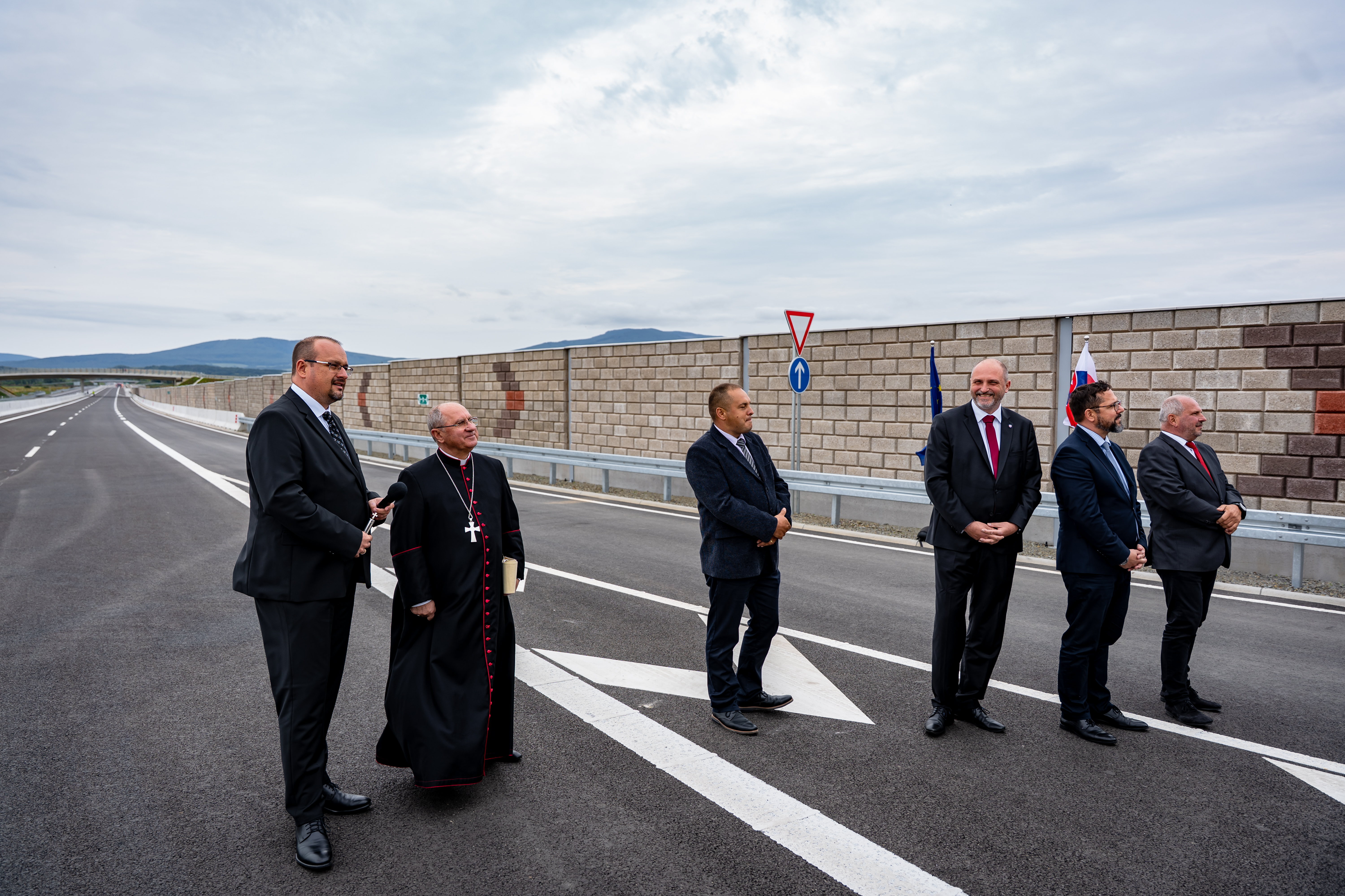 Slavnostne otvorenia useku rychlostnej cesty R2 Kosice, Saca  Kosicke Olsany II. usek -19